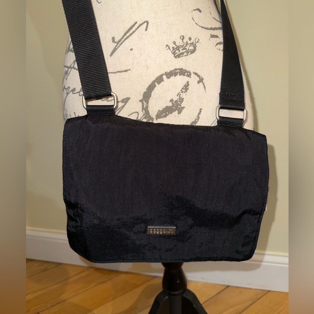 Baggallini Black Crossbody Bag